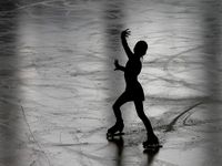 Eislauf_figure-skating-3198861_1920_Pixabay-CC_PublicDomain_MAnfred-Richter